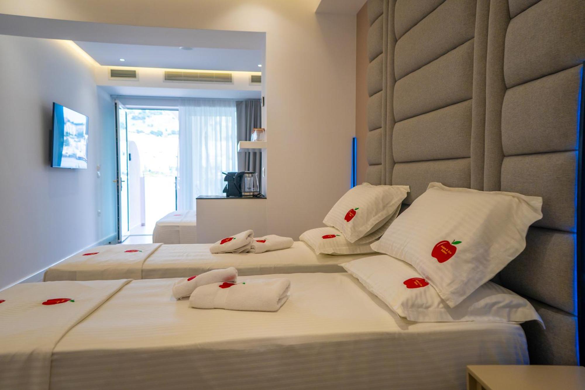 Adam & Eve Suites Sarandë Exterior foto