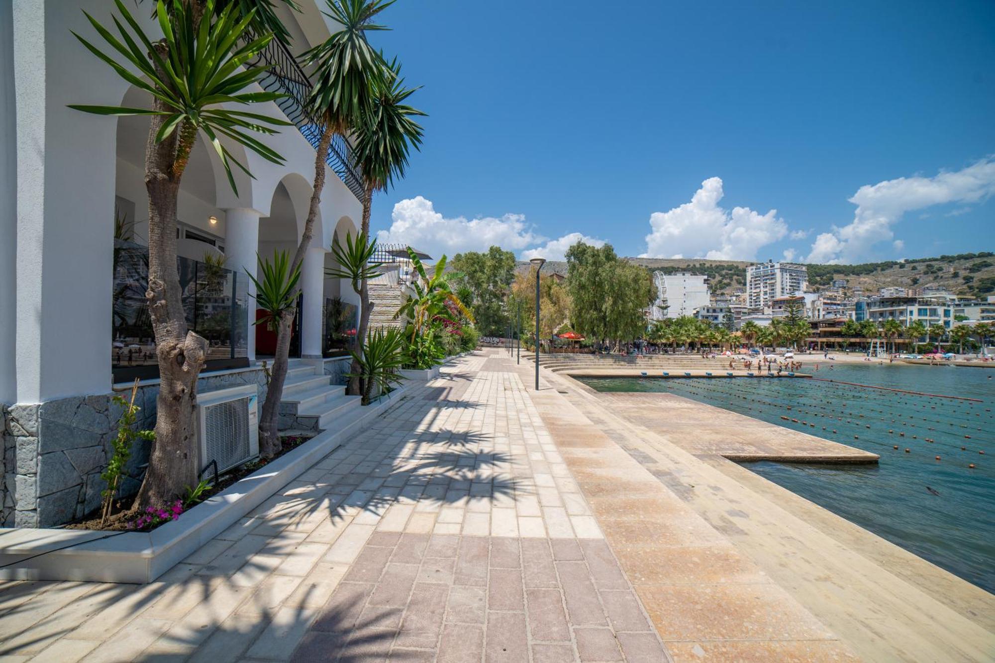 Adam & Eve Suites Sarandë Exterior foto